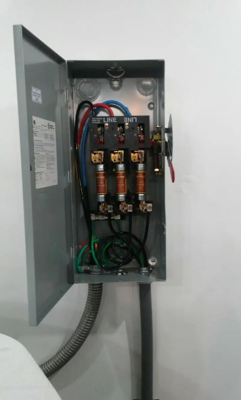Three-phase disconnect switch installed for Electrical Wiring & Rewiring in La Vergne